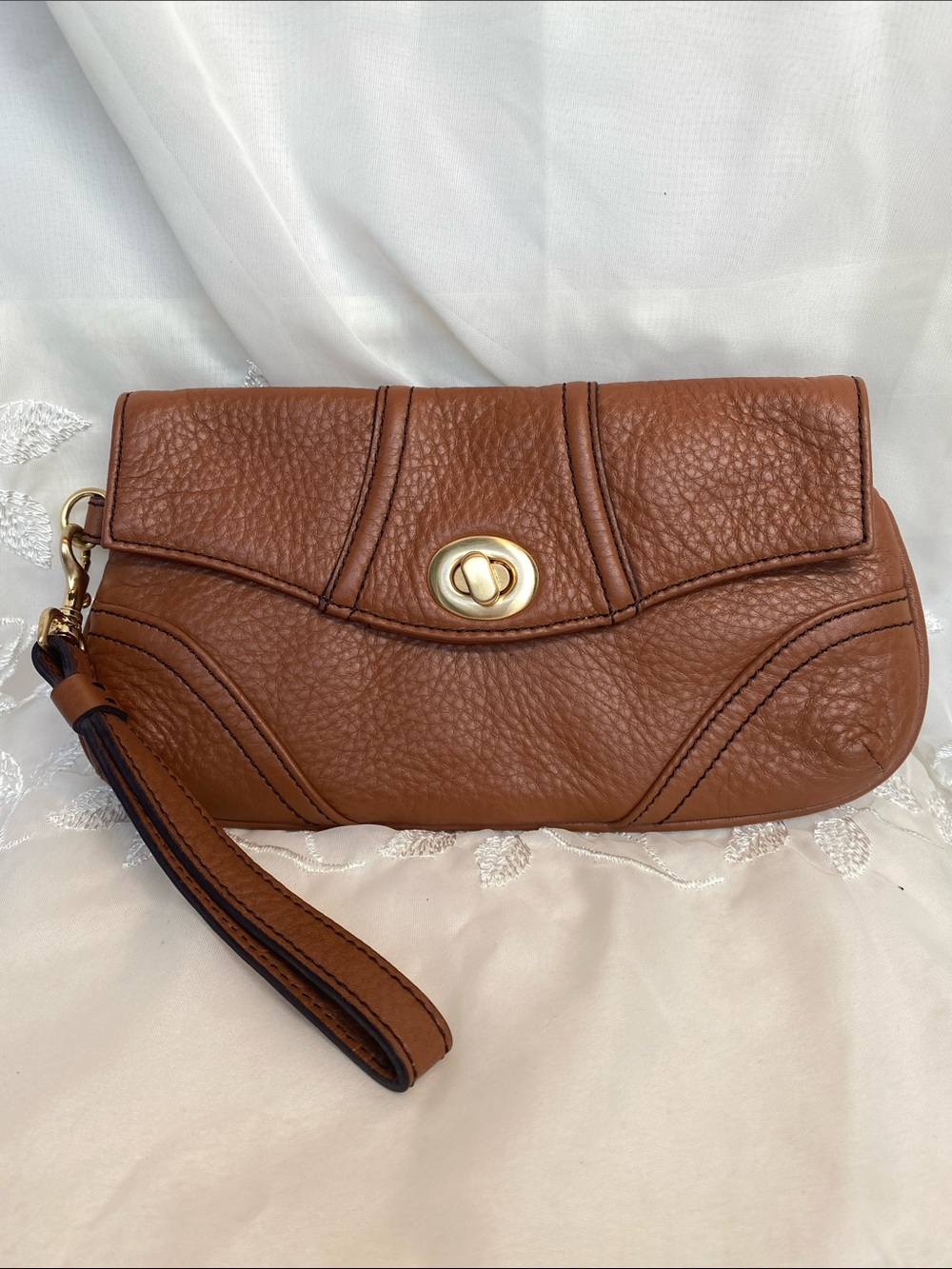 TALBOTS British Tan Pebbled Leather Clutch Wallet Wristlet Cognac Brown